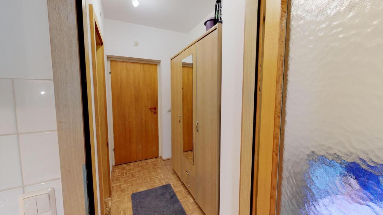 شقة Vintage Garconiere Mit Balkon - 25 M2 غموندين المظهر الخارجي الصورة